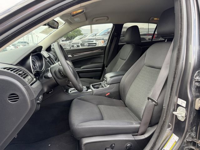Used 2023 Chrysler 300 Touring RWD image 14