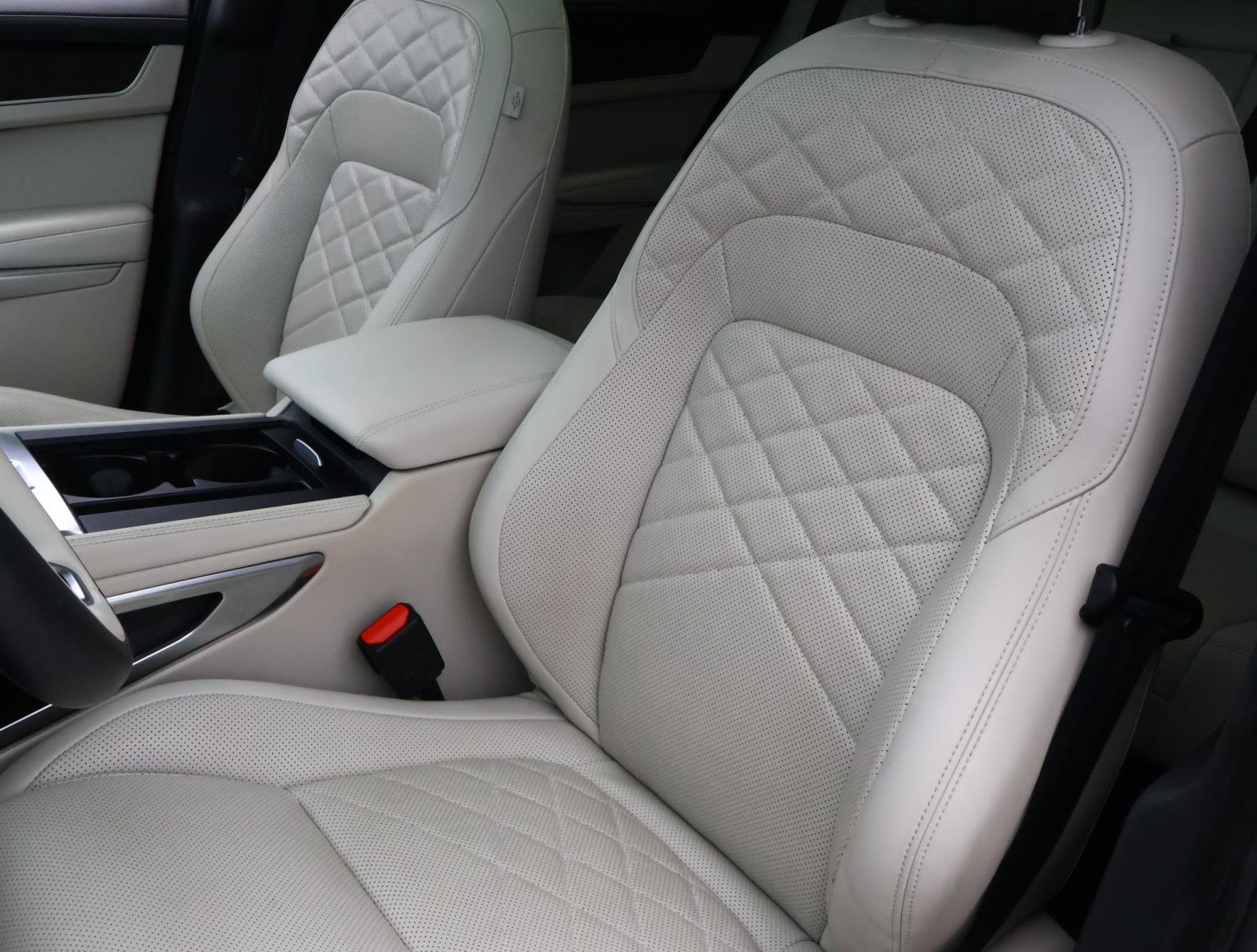 Used 2023 Jaguar F-PACE S AWD/4WD image 13