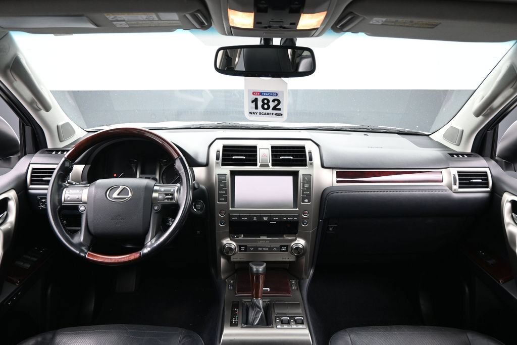 Used 2016 Lexus GX 460 w/ Premium Package AWD/4WD image 22