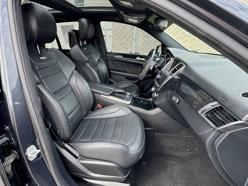 Used 2014 Mercedes-Benz ML 63 AMG 4MATIC image 39