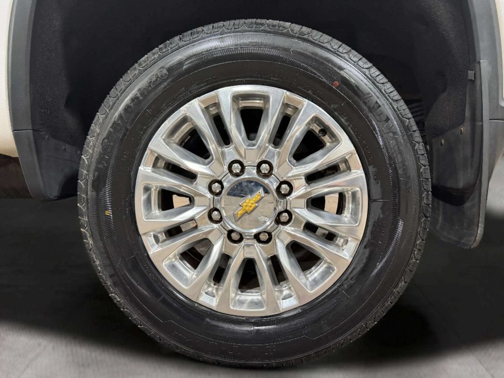 Used 2023 Chevrolet Silverado 2500 High Country w/ Z71 Off-Road Package AWD/4WD image 30