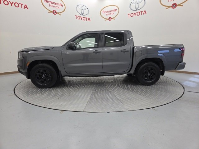 Used 2024 Nissan Frontier SV image 5