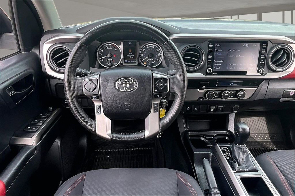 Used 2022 Toyota Tacoma SR5 w/ Technology Package RWD image 9