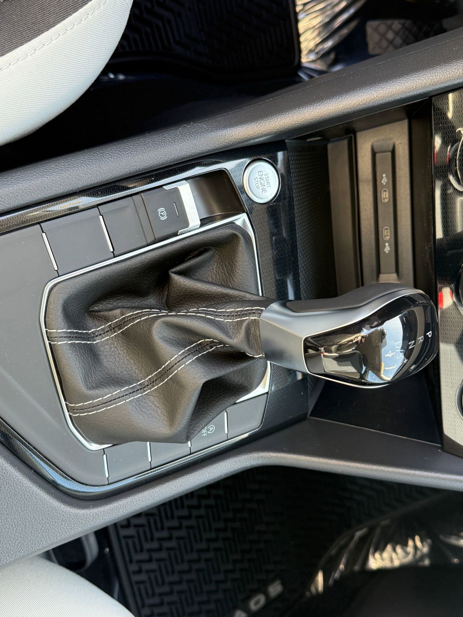 New 2026 Volkswagen Taos S image 17