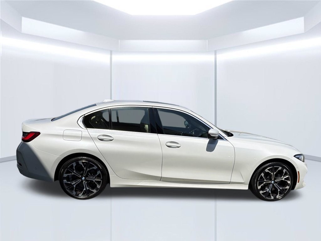 Used 2025 BMW 330i Sedan RWD image 8