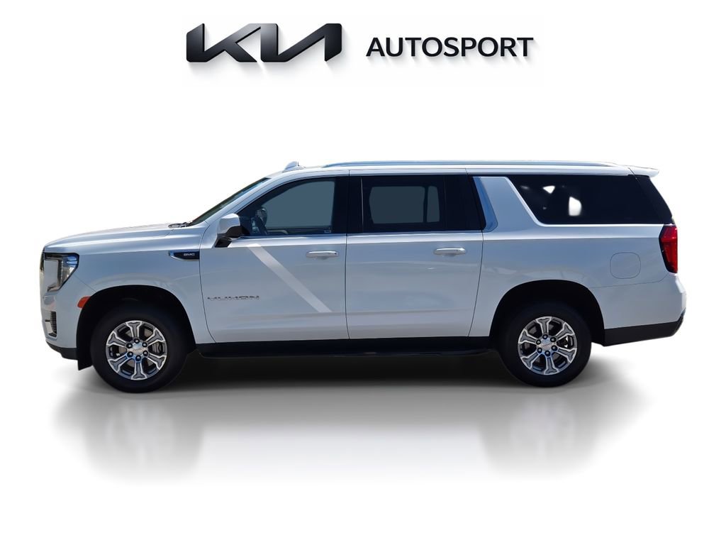 Used 2022 GMC Yukon XL SLE w/ Gmc Pro Safety Plus Package RWD image 13