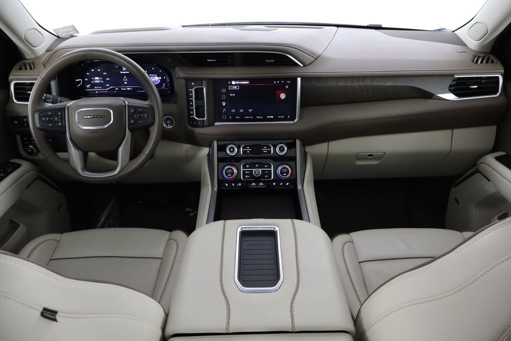 Used 2024 GMC Yukon Denali AWD/4WD image 11