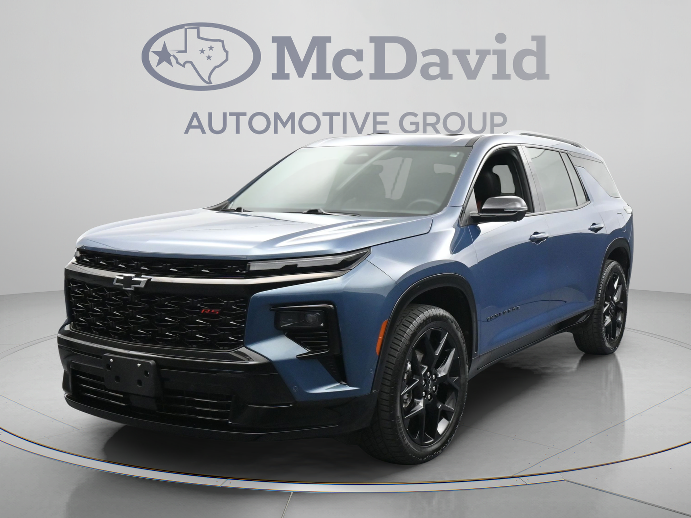 Used 2025 Chevrolet Traverse RS w/ LPO, Cargo Package AWD/4WD image 4