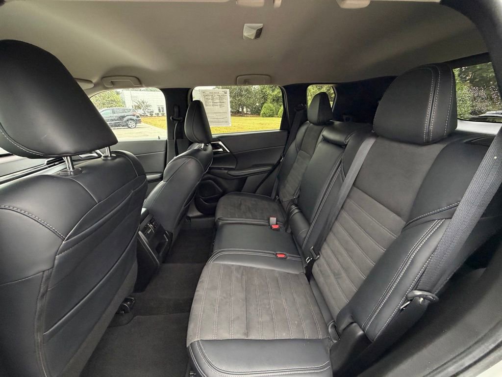 Used 2024 Mitsubishi Outlander SE image 23