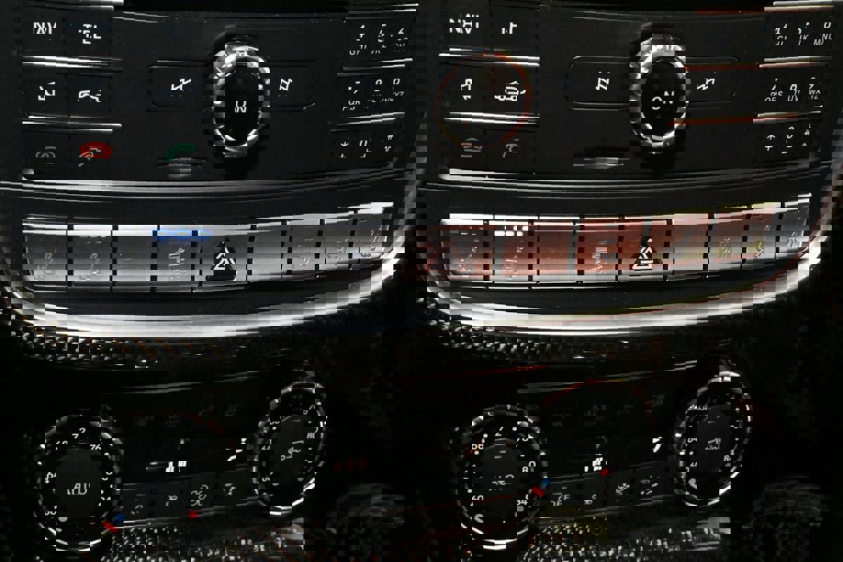 Used 2018 Mercedes-Benz G 65 AMG 4MATIC image 27