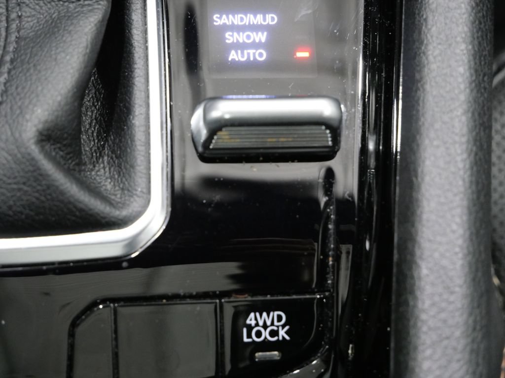 Used 2023 Jeep Compass Limited w/ Elite Group AWD/4WD image 22