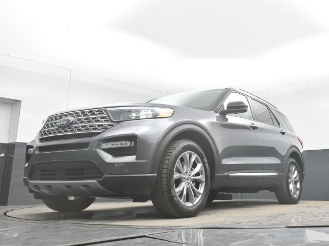 Used 2021 Ford Explorer Limited w/ Equipment Group 301A AWD/4WD image 49
