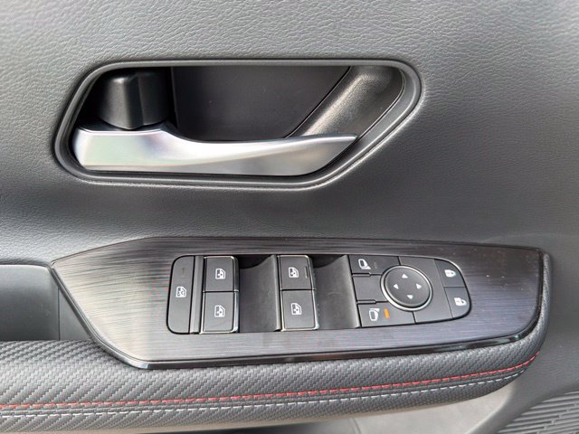 New 2026 Nissan Kicks SR AWD/4WD image 22