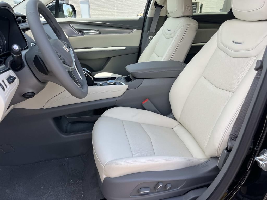 New 2026 Cadillac XT5 Premium Luxury w/ Driver Assist Package AWD/4WD image 21