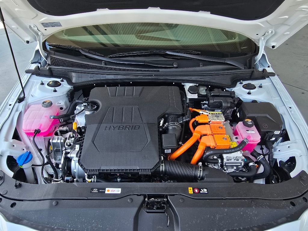 New 2025 Hyundai Elantra Blue image 29