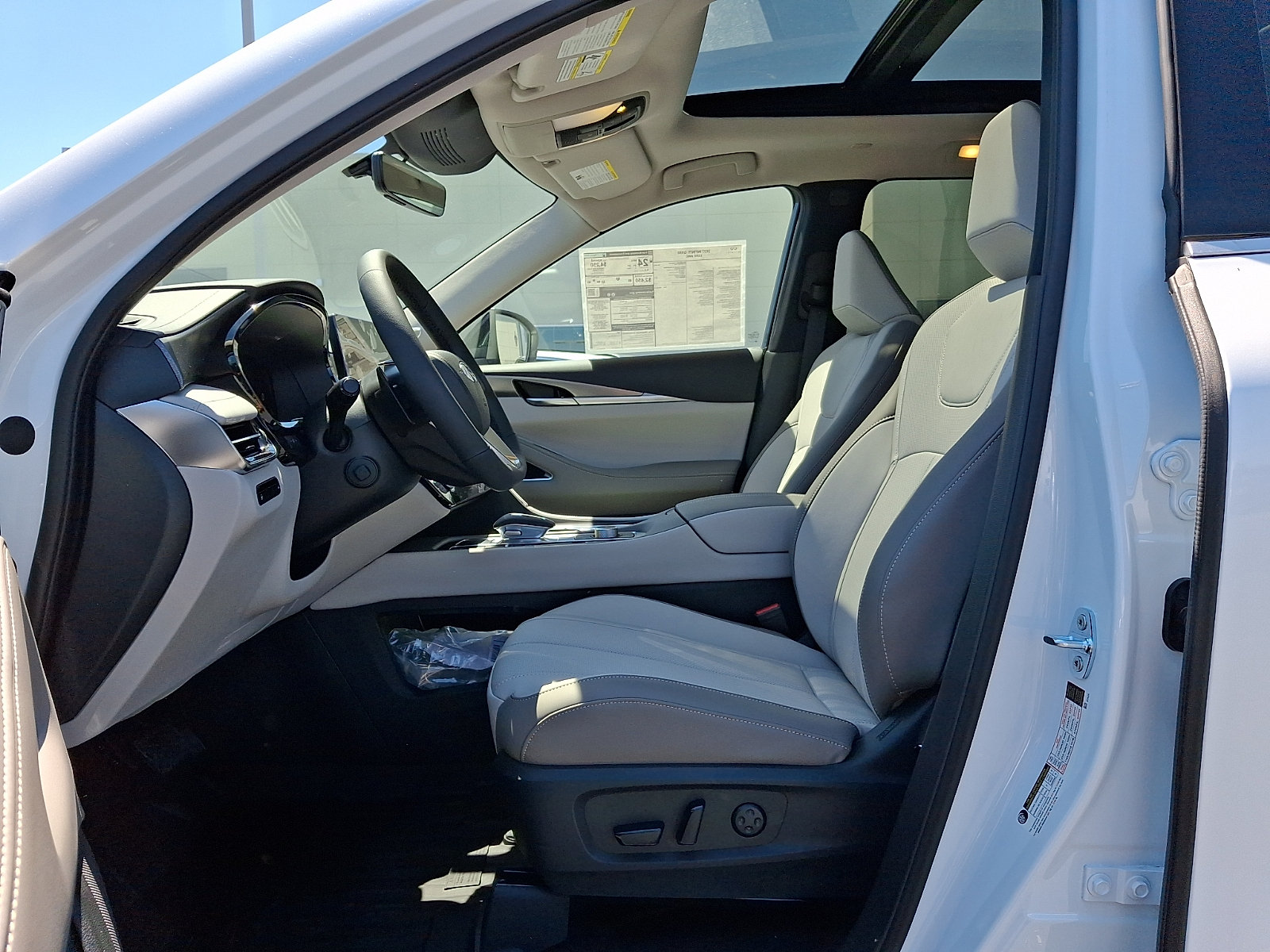 New 2027 INFINITI QX60 Luxe w/ Cargo Package AWD/4WD image 9