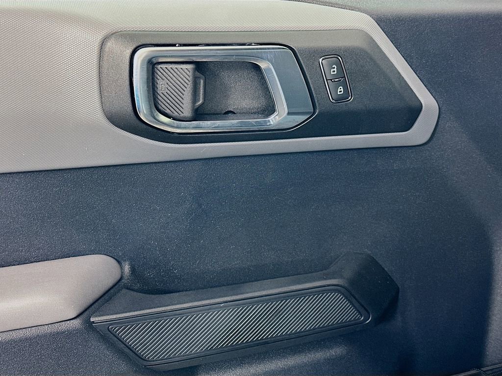 Used 2022 Ford Bronco Big Bend image 17