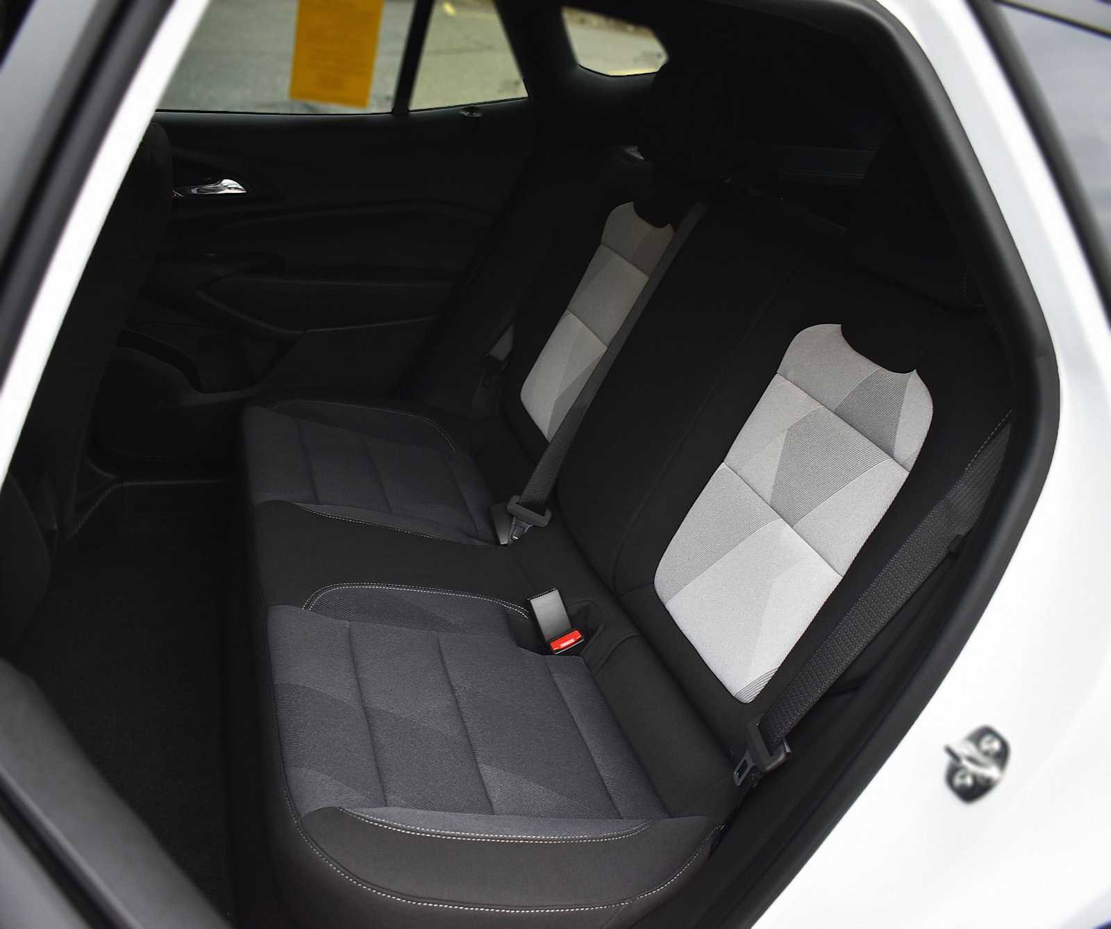 New 2026 Chevrolet Trax RS w/ Driver Confidence Package image 11