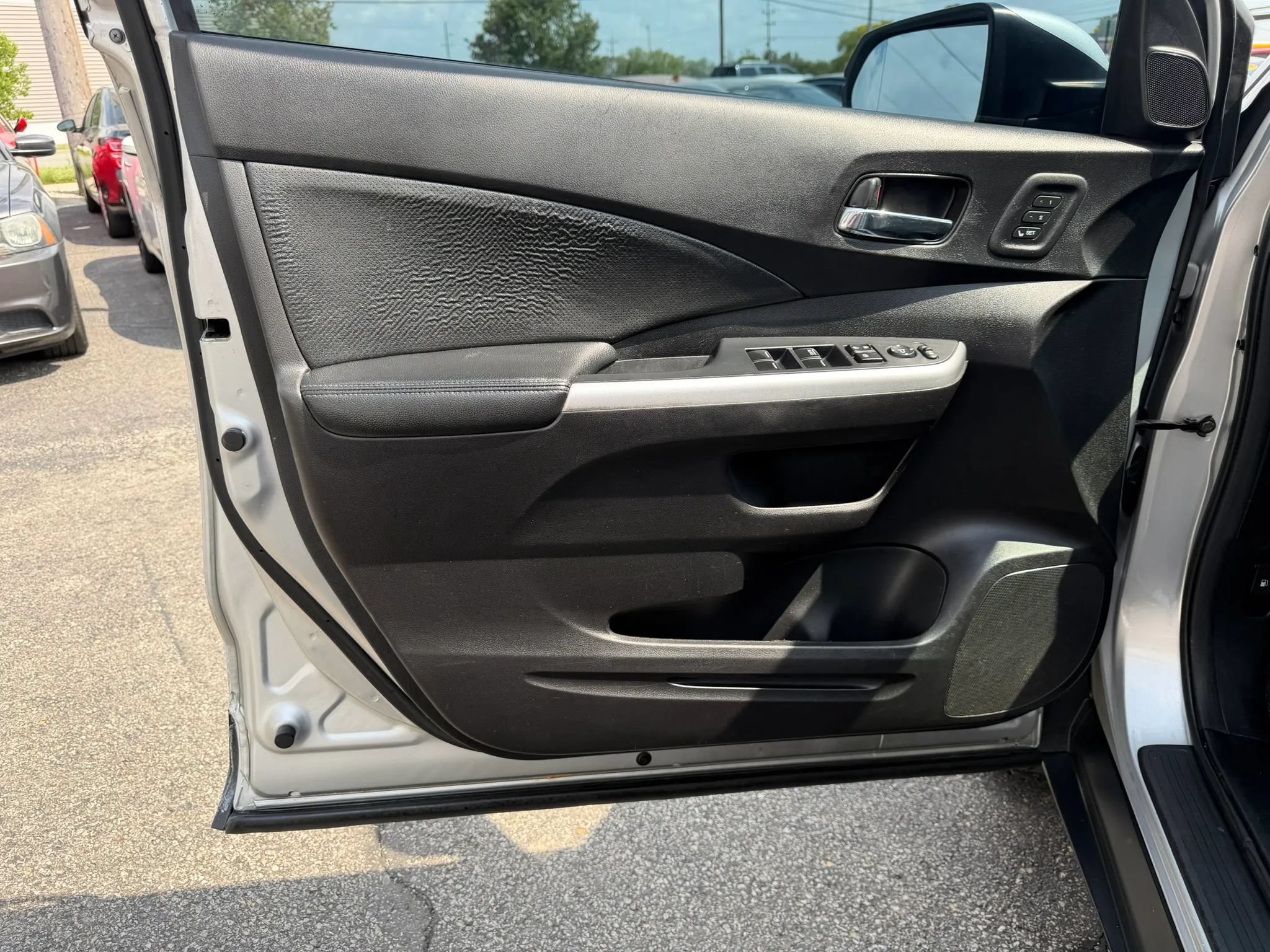 Used 2016 Honda CR-V Touring image 17
