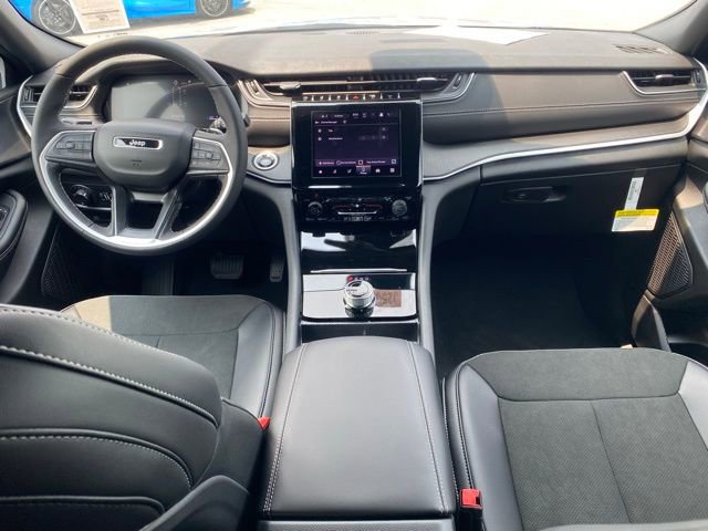 New 2025 Jeep Grand Cherokee L Altitude image 35