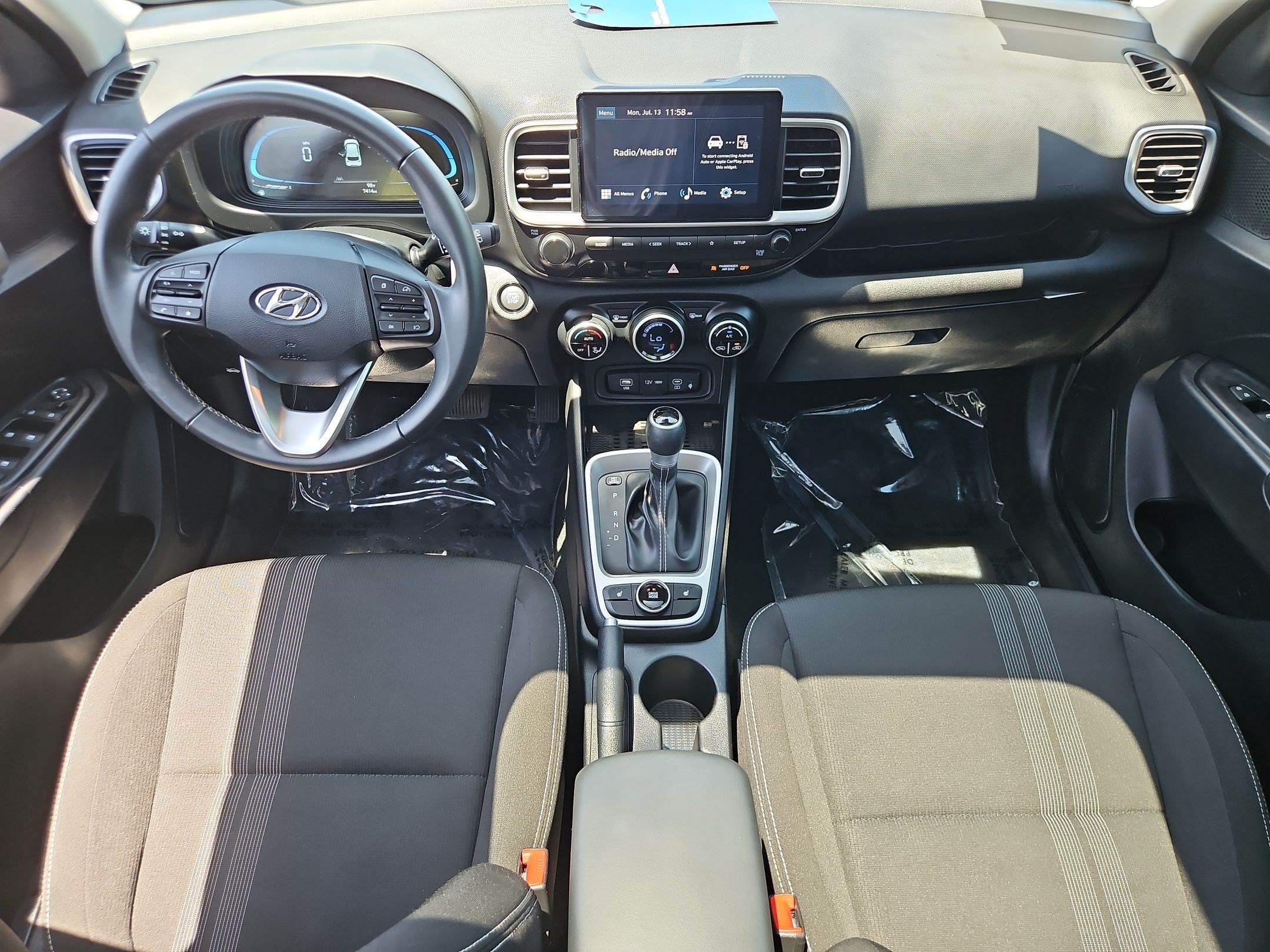 Certified 2026 Hyundai Venue SEL FWD image 21