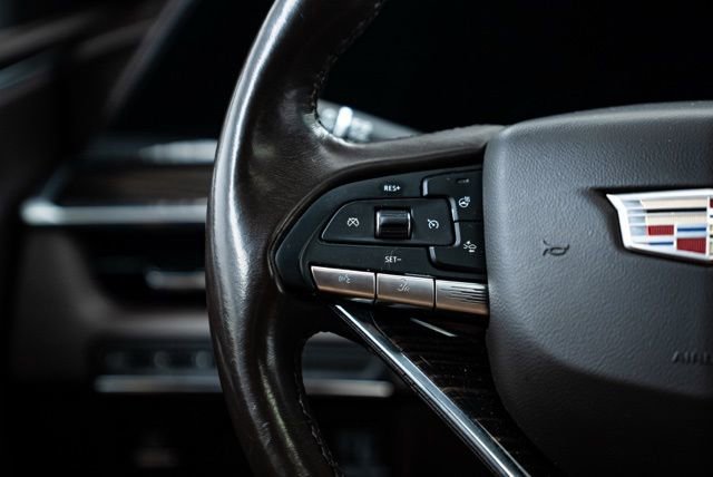 Used 2021 Cadillac Escalade ESV Premium Luxury image 18