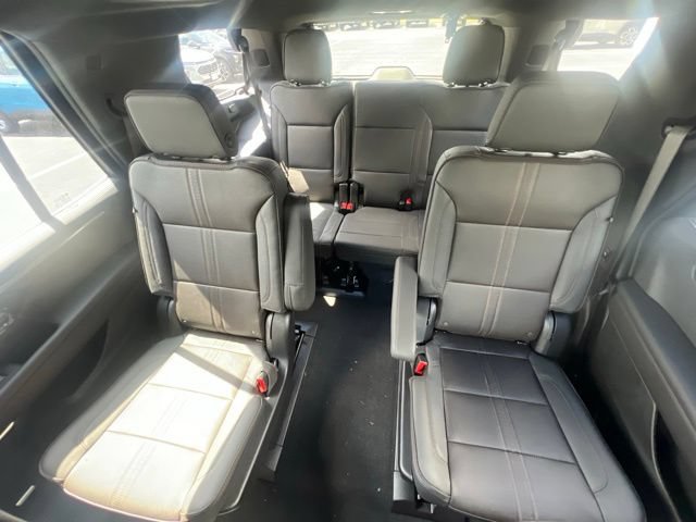 New 2026 Chevrolet Tahoe High Country AWD/4WD image 13