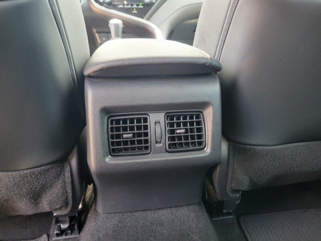 Used 2022 Toyota Camry XSE FWD image 29