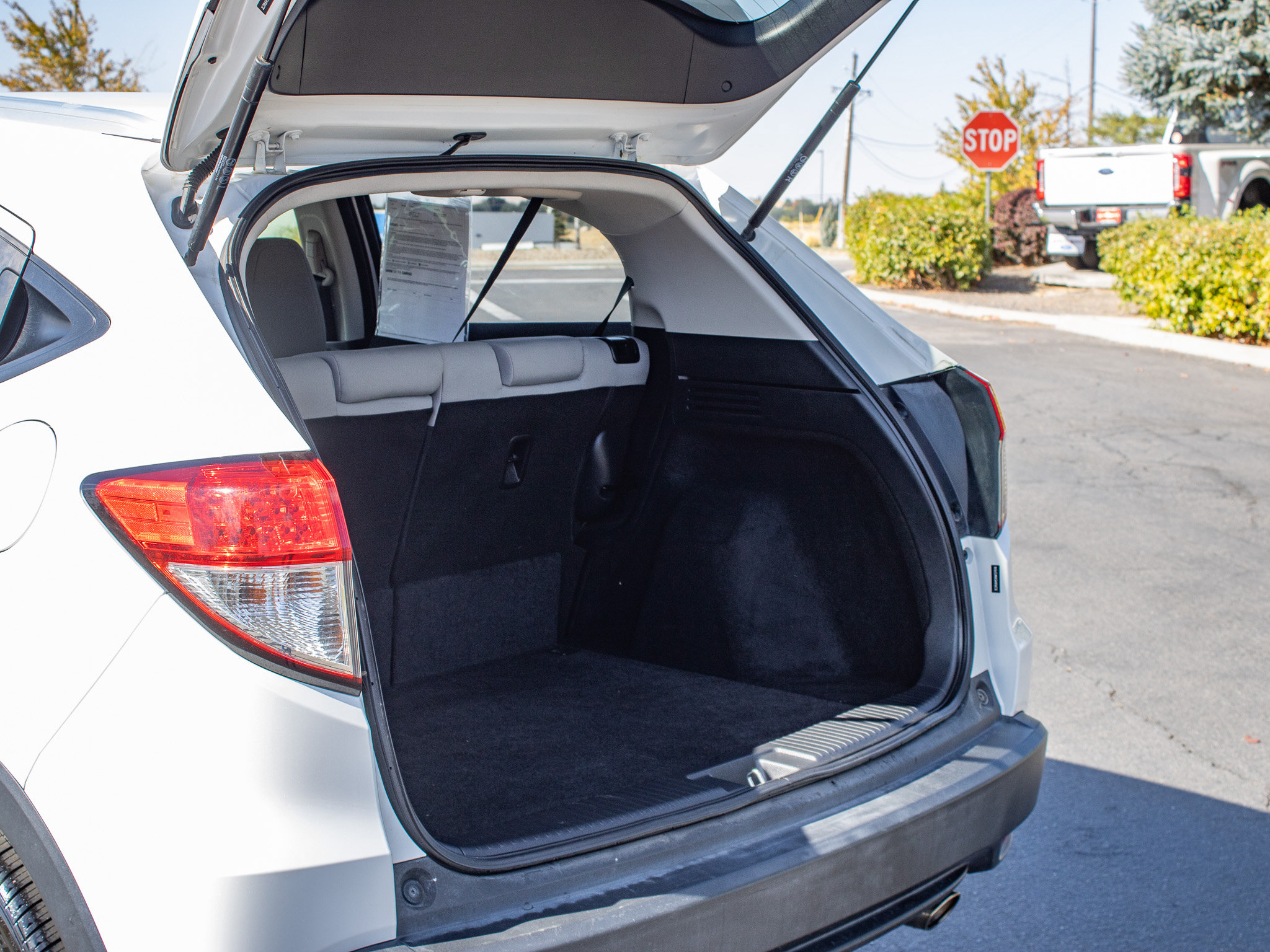 Used 2019 Honda HR-V EX image 9