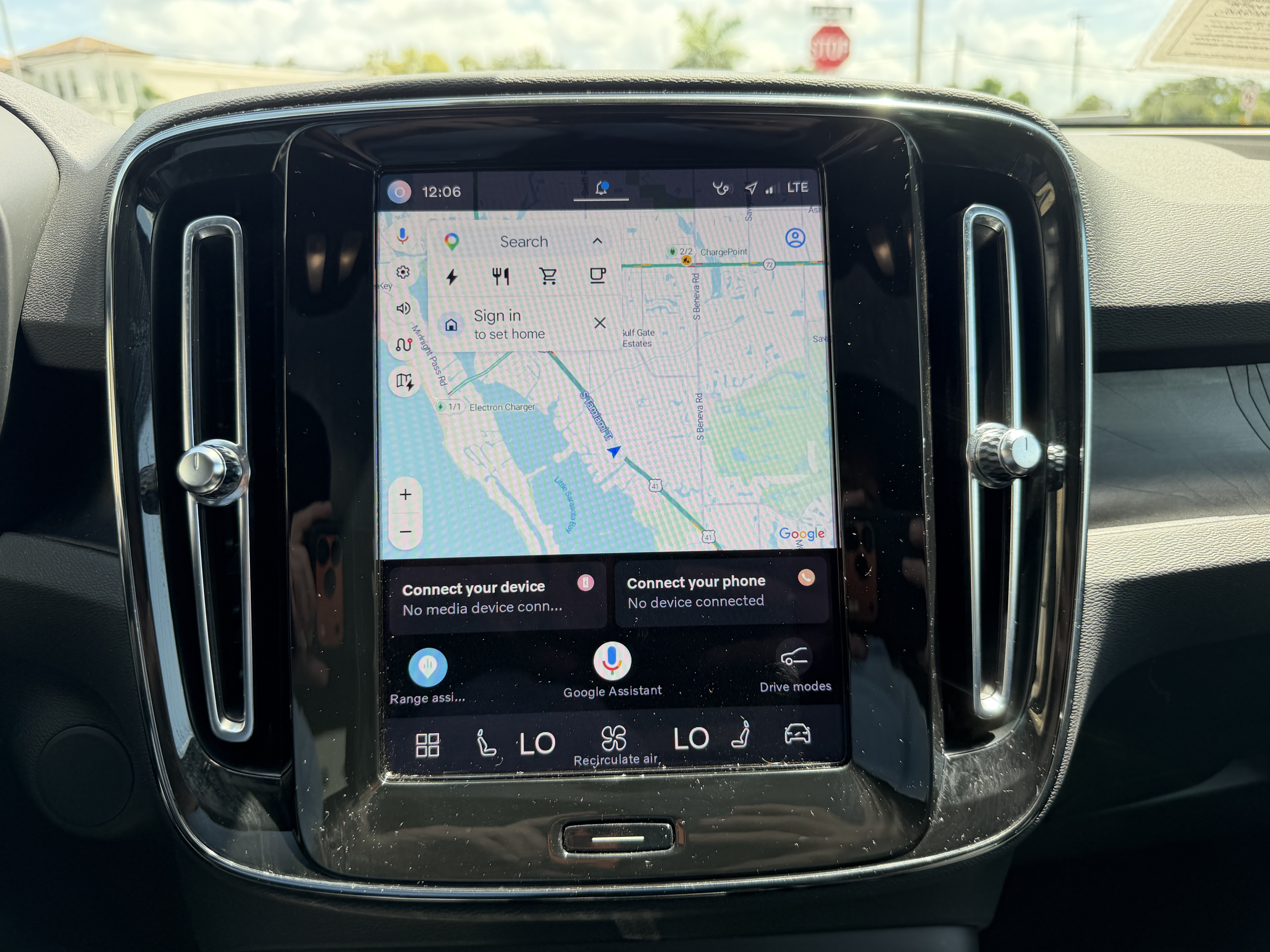Certified 2023 Volvo C40 Recharge Core AWD/4WD image 18