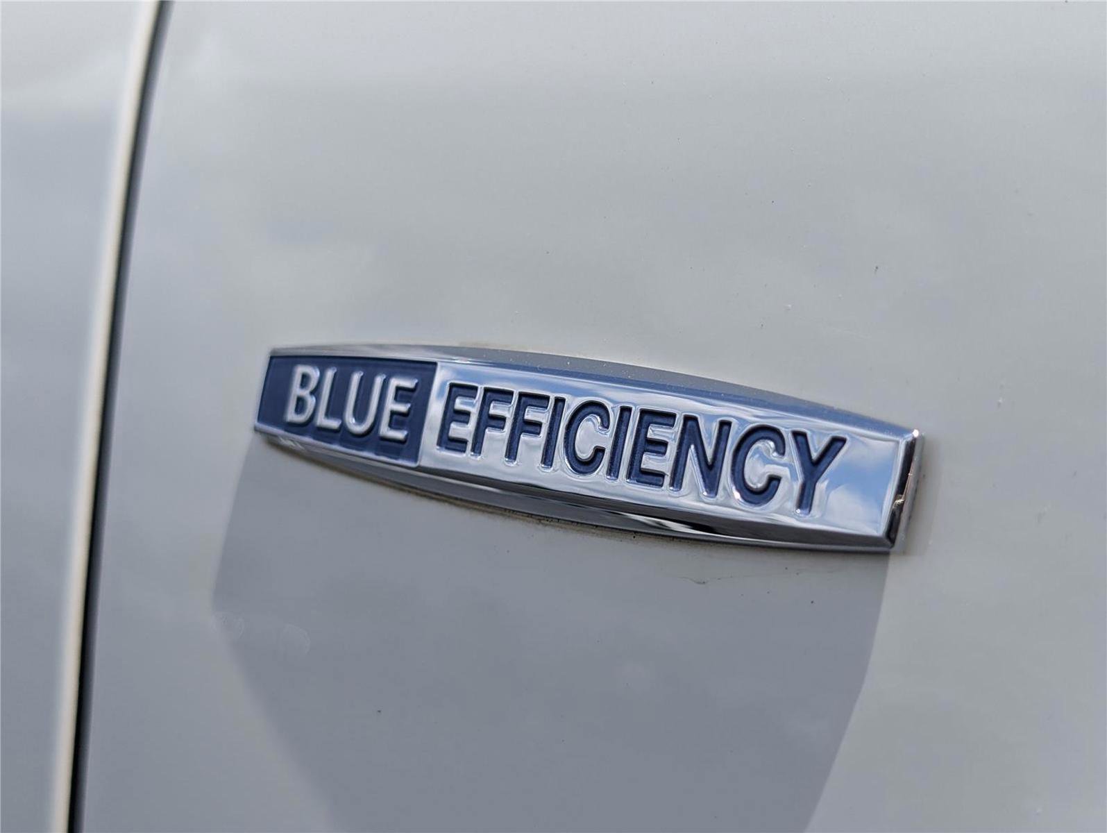 Used 2012 Mercedes-Benz GL 320 BlueTEC 4MATIC image 41