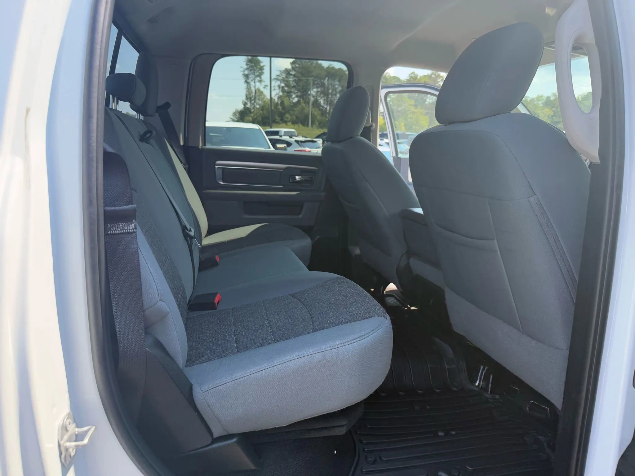 Used 2017 RAM 2500 SLT image 16