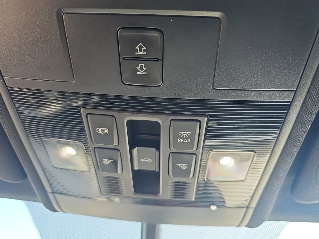 Used 2021 Volkswagen Atlas Cross Sport SE w/ Panoramic Sunroof Package FWD image 26