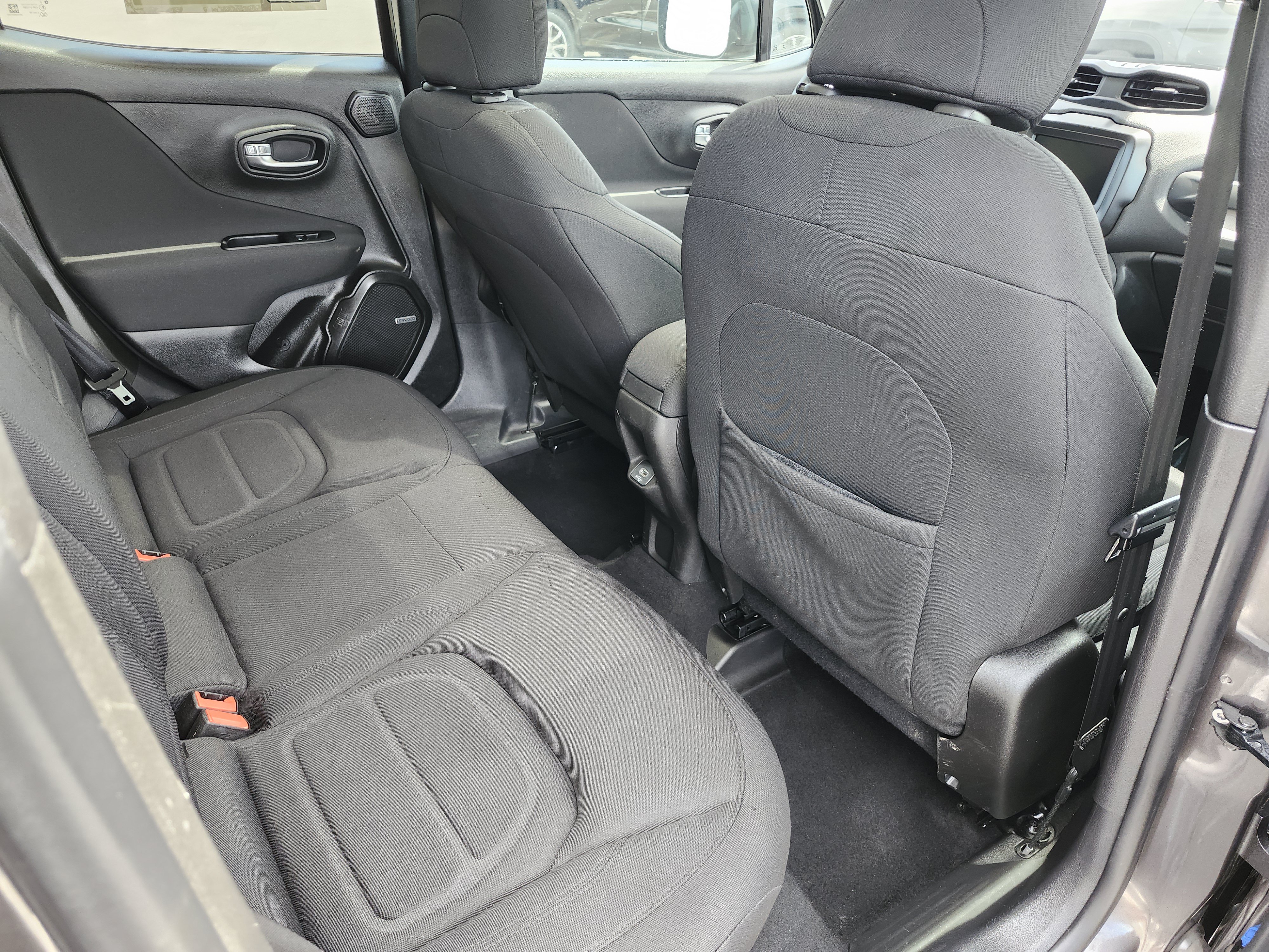 Used 2021 Jeep Renegade Latitude w/ Sun & Sound Group AWD/4WD image 20