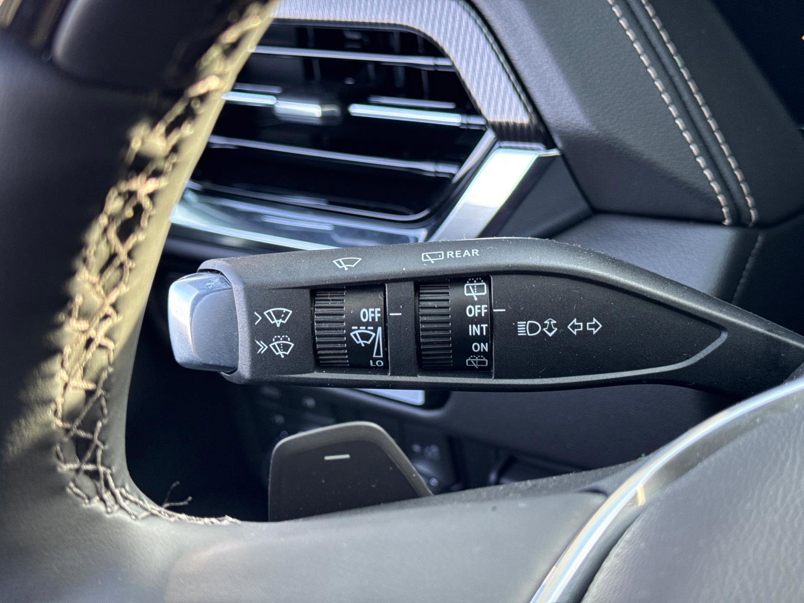 New 2026 GMC Yukon XL Elevation w/ Elevation Premium Package image 20