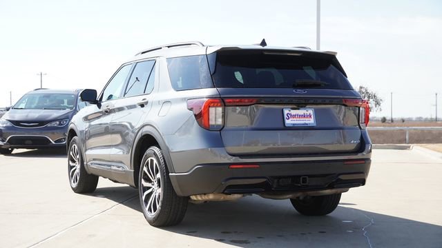 Used 2025 Ford Explorer ST-Line AWD/4WD image 7