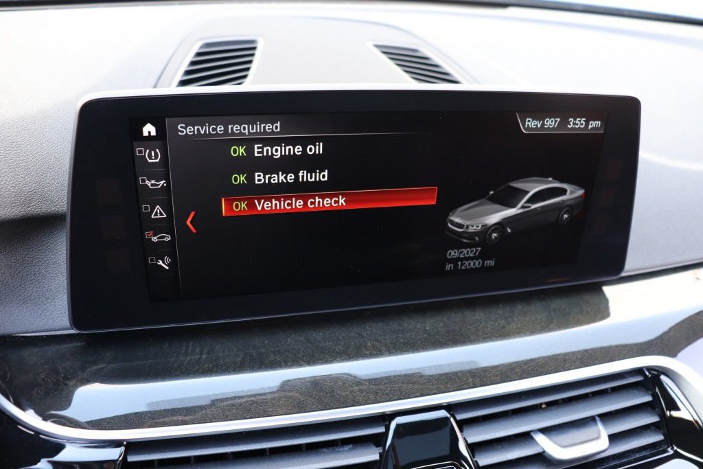 Used 2017 BMW 540i w/ Premium Package RWD image 48