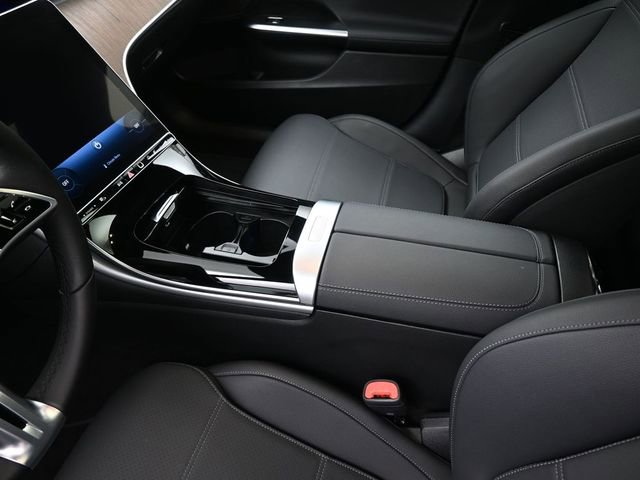Used 2024 Mercedes-Benz C 300 Sedan image 31