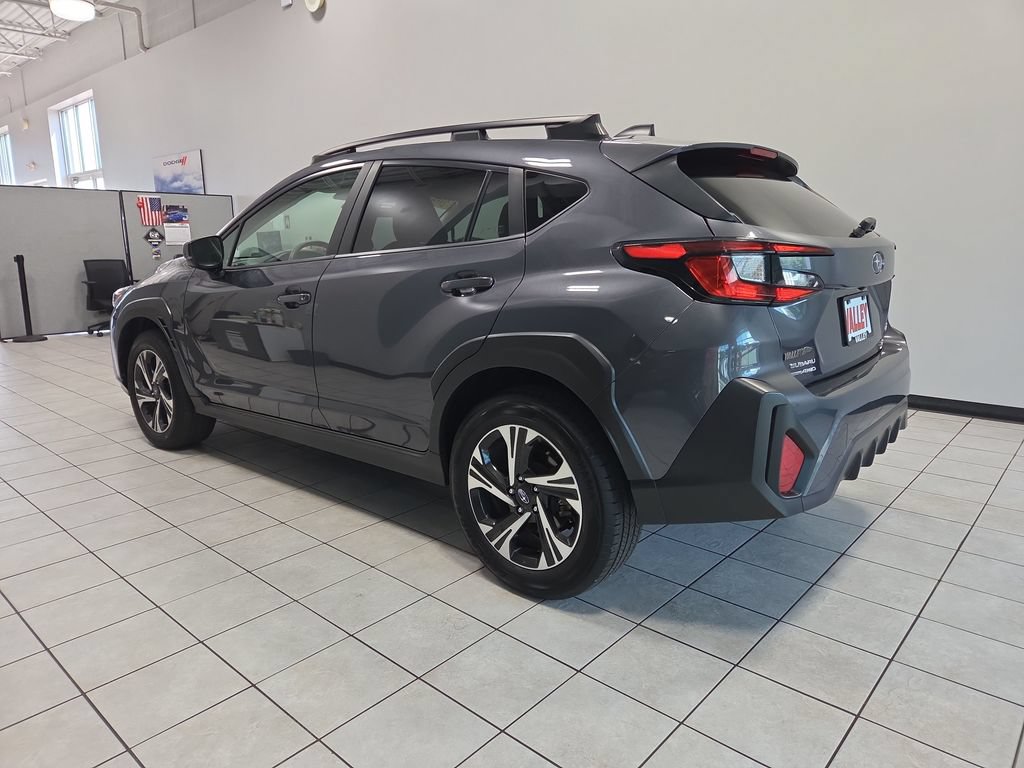 Used 2025 Subaru Crosstrek 2.5i Premium AWD/4WD image 9