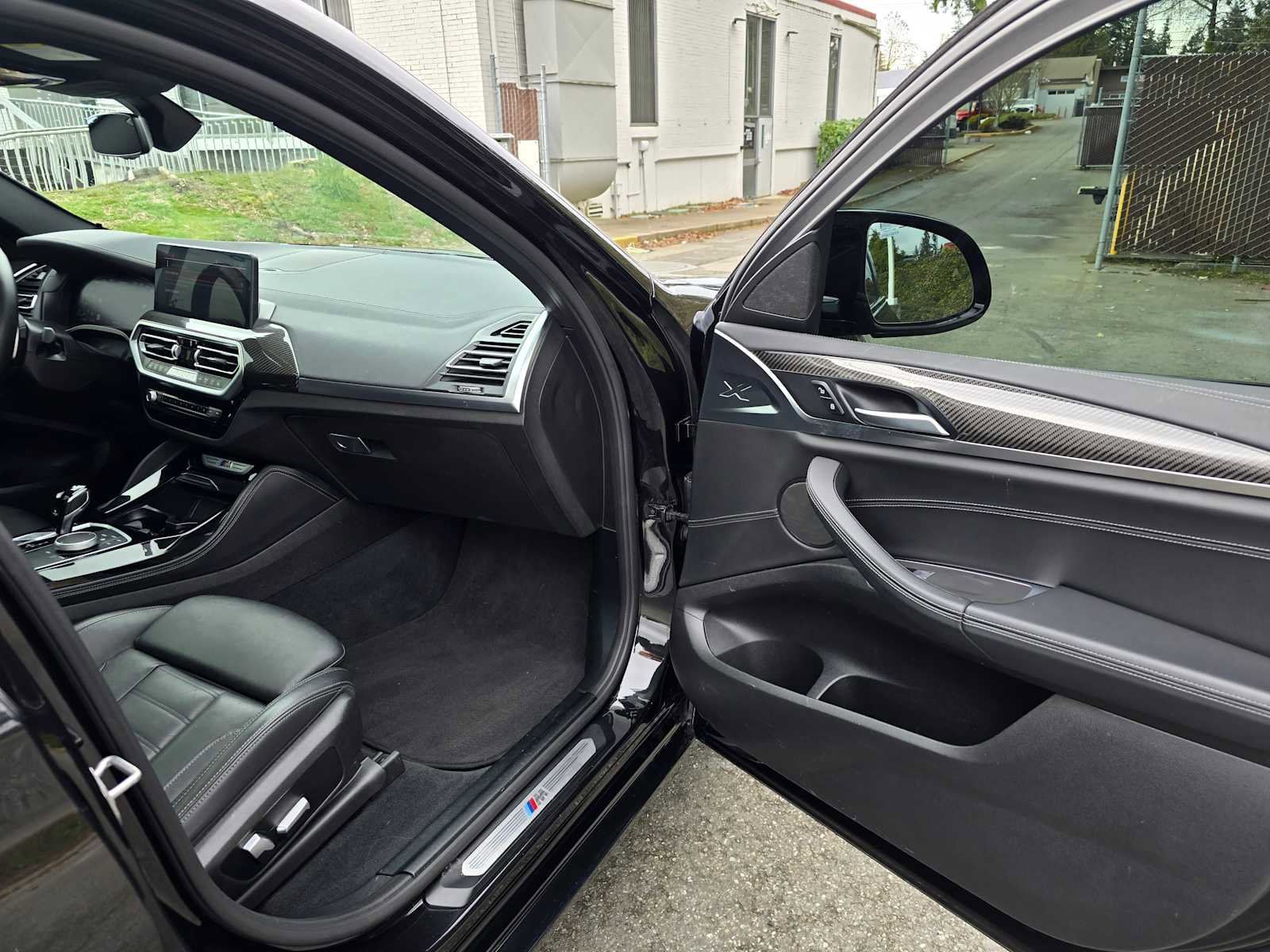 Used 2022 BMW X4 M40i w/ Premium Package image 10