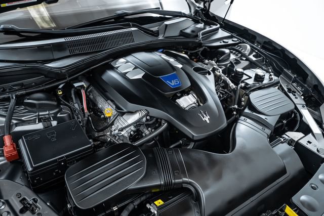 Used 2018 Maserati Ghibli S Q4 image 32