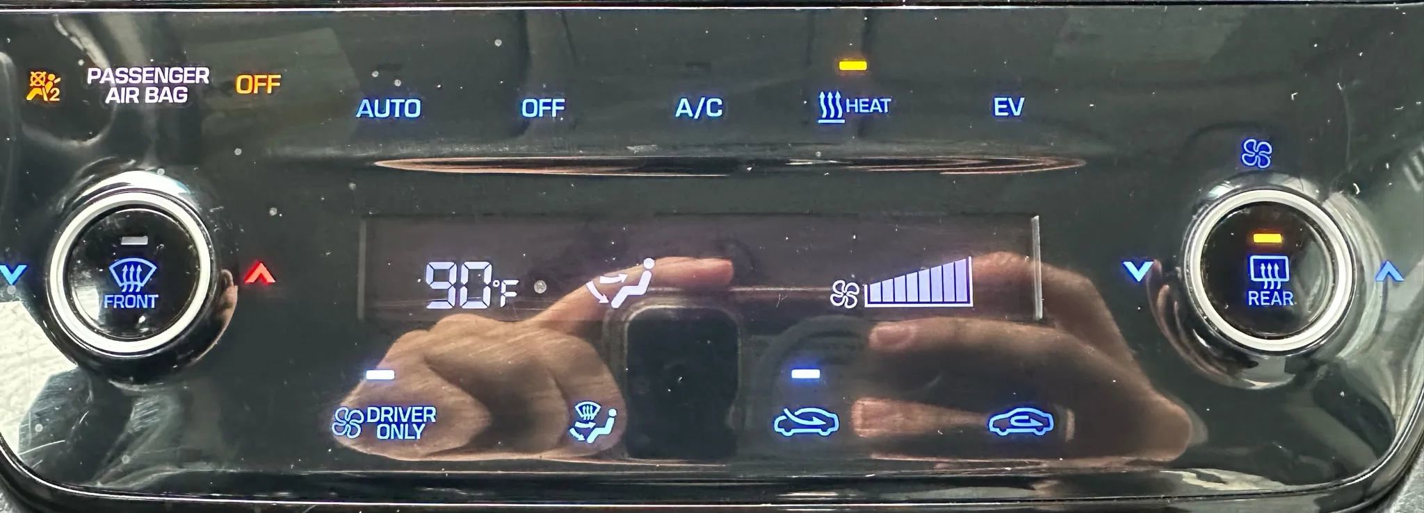 Used 2020 Hyundai Ioniq SE image 17