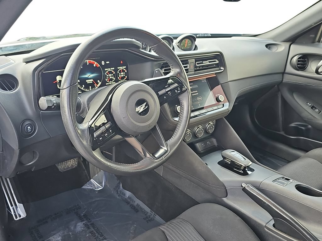 Used 2025 Nissan Z Performance w/ Floor Mat Package RWD image 15