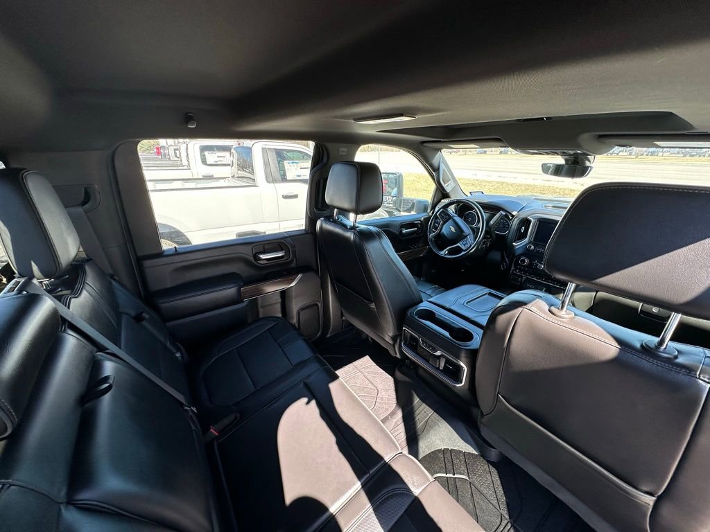 Used 2021 Chevrolet Silverado 3500 High Country image 17