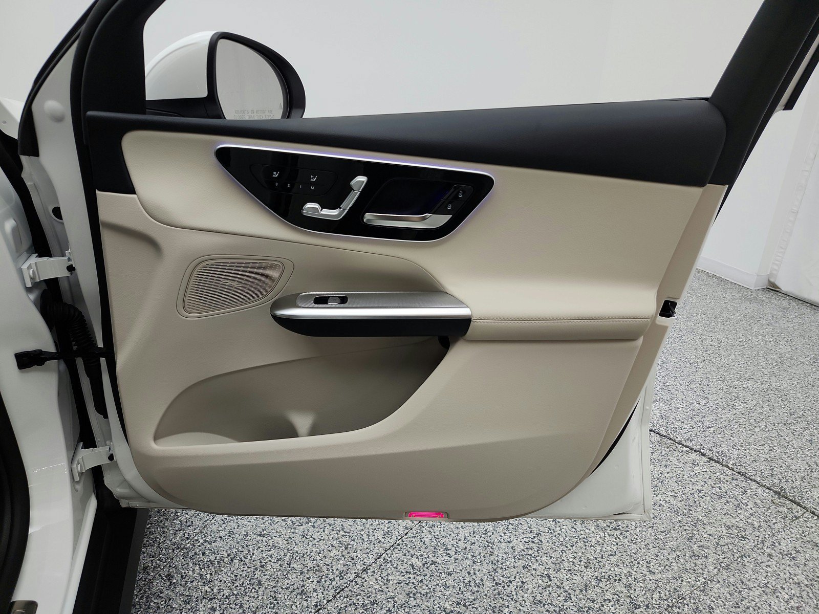 Used 2026 Mercedes-Benz GLC 300 image 19