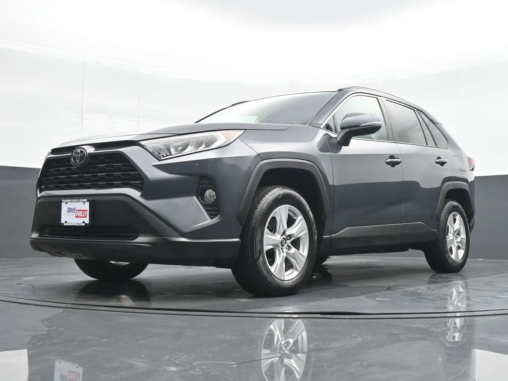 Used 2020 Toyota RAV4 XLE image 17