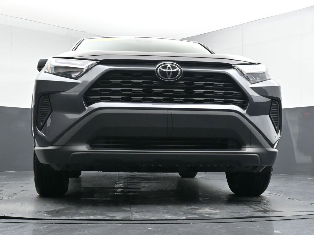 Used 2023 Toyota RAV4 LE image 33