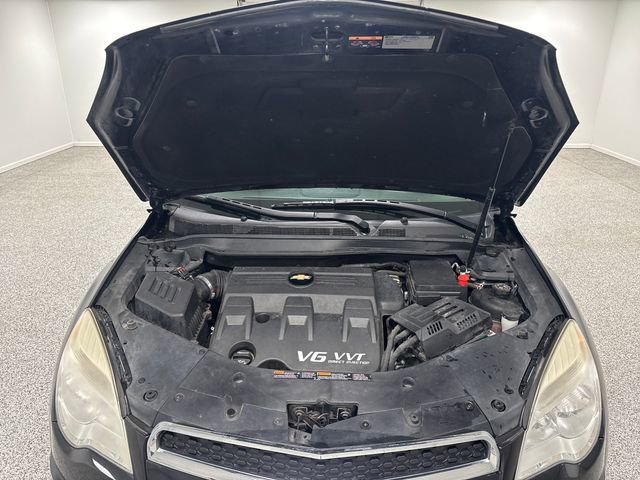 Used 2015 Chevrolet Equinox LT w/ Chrome Appearance Package image 18