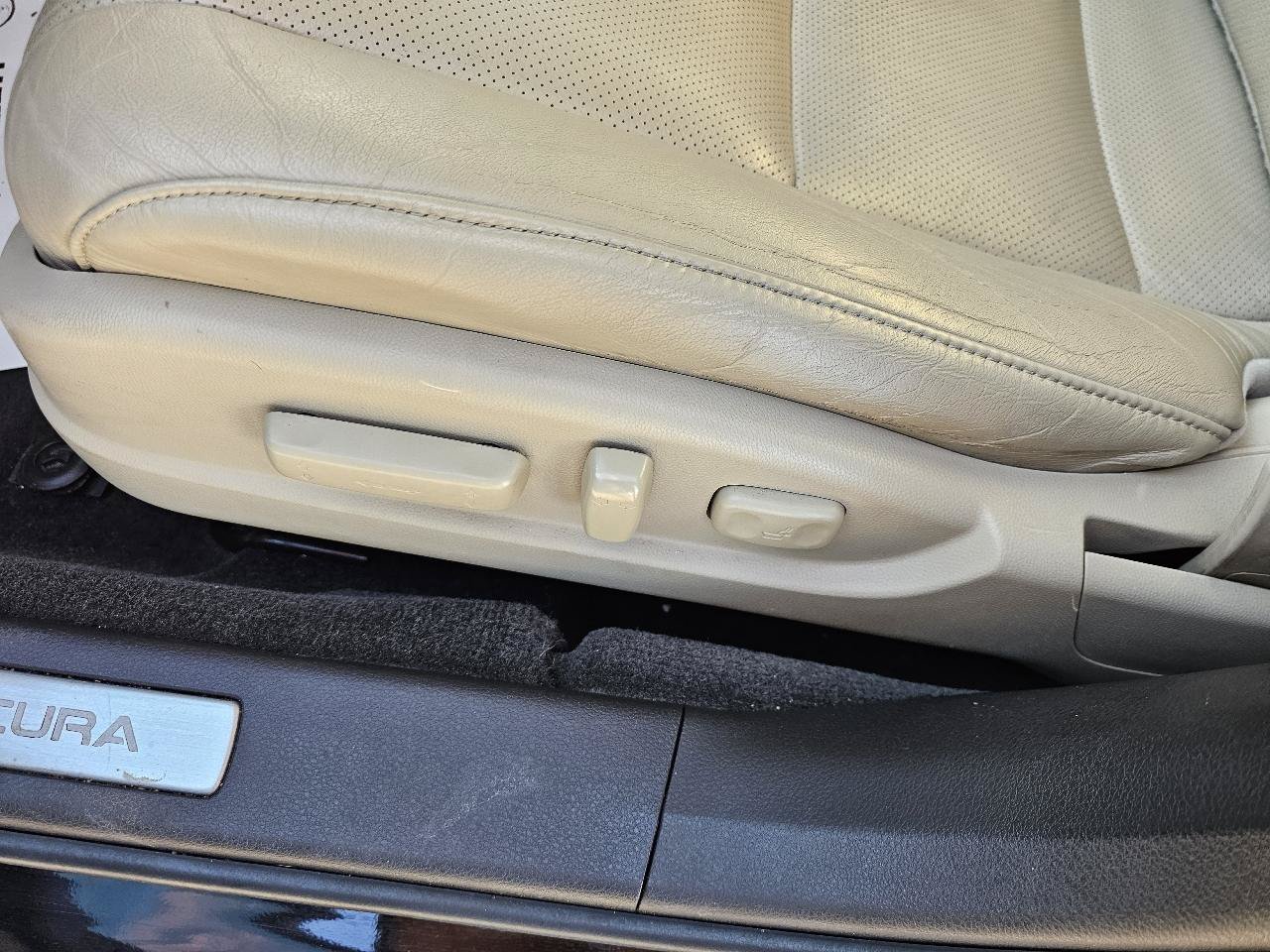 Used 2016 Acura TLX w/ Technology Package FWD image 13