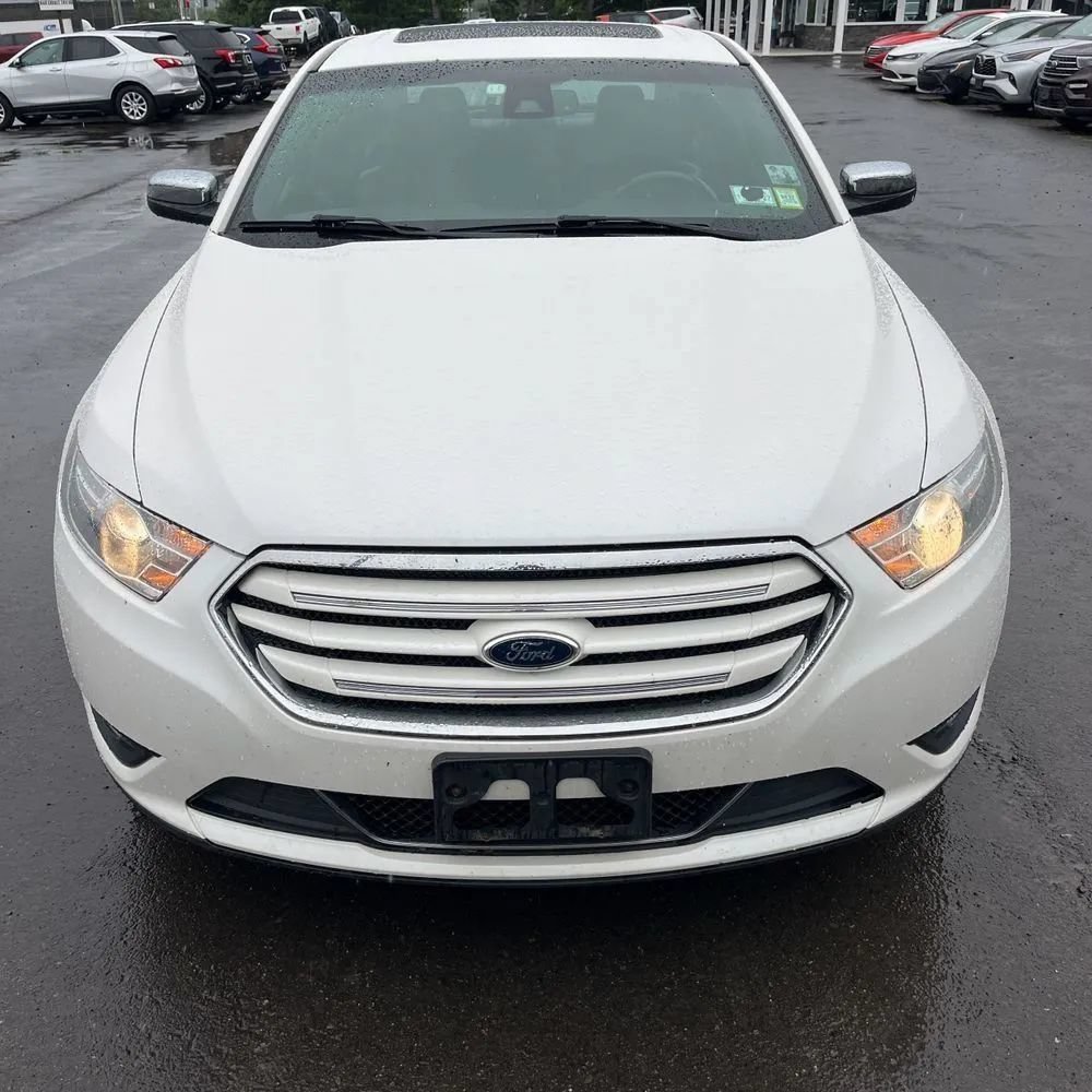 Used 2013 Ford Taurus Limited AWD/4WD image 14